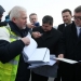 Premiér Andrej Babiš nahlíží do petice za dostavbu dálnic D49 a D55, kterou inicioval Libor Lukáš, předseda Sdružení pro rozvoj dopravní infrastruktur